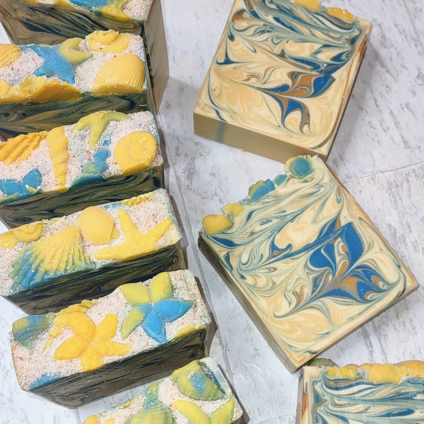 Pineapple Sponge Artisan Soap (Pineapple Fragrance)